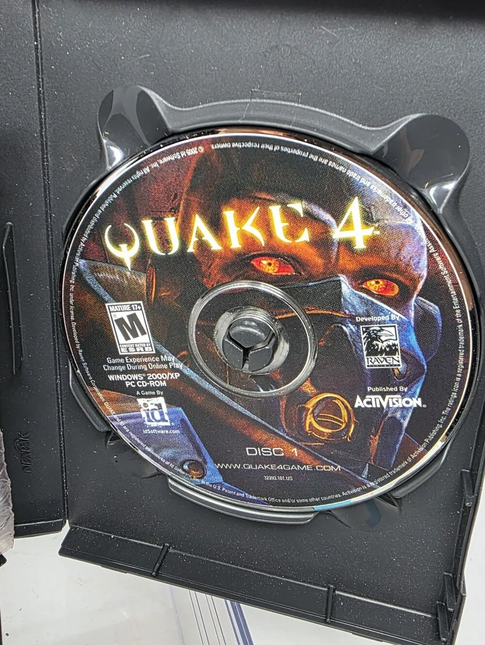Quake 4 PC Game 4 Disc CD-ROM Set Complete Slipcover Manual Vintage With Extras